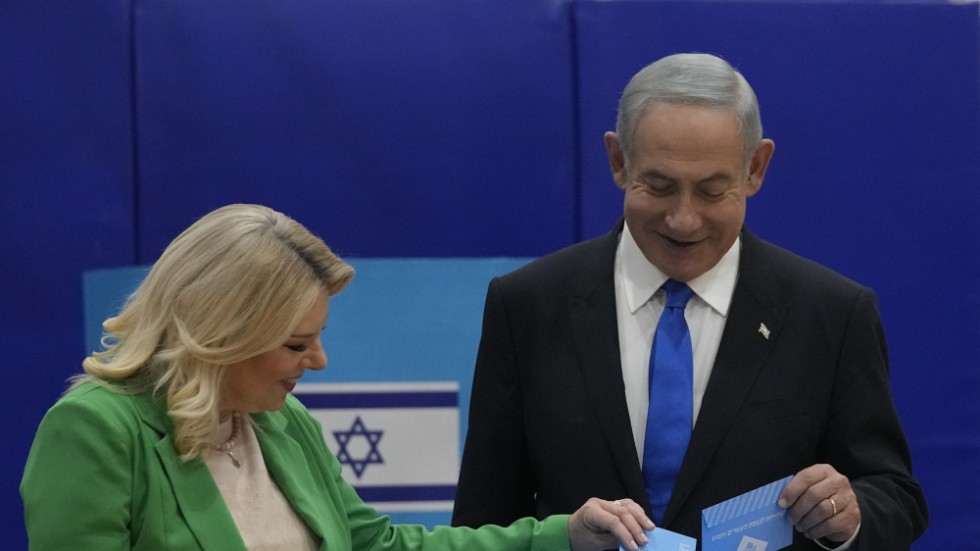 Benjamin Netanyahu ser ut att bli ny premiärminister i Israel, enligt vallokalsundersökningar.