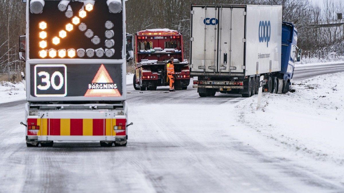 SMHI Varnar För Blixthalka I Eftermiddag