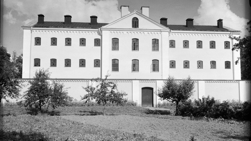 De jobbar i det gamla fängelset: 