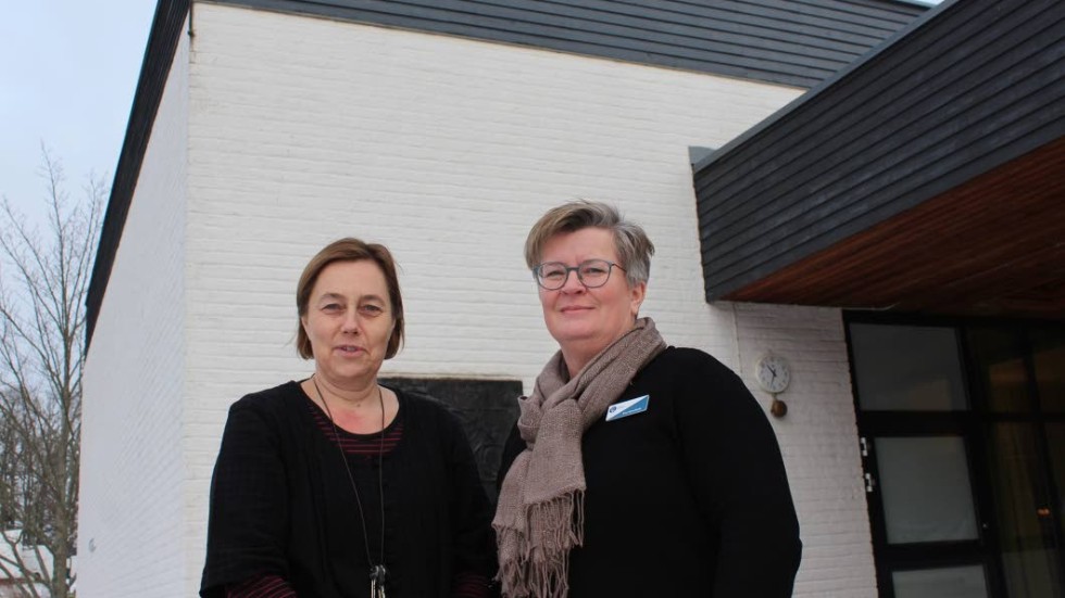 Karin Olsson, rektor, och Eva Grenfeldt, studie- och yrkesvägledare, berättar om kommande kurser och utbildningar på Gamleby folkhögskola.