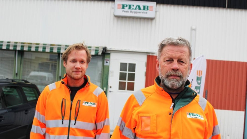 Trygghetsrådet ska stötta dem som ännu inte hittat något nytt jobb, säger Mikael Bentzen och Hans Gustavsson på Peab byggservice AB.