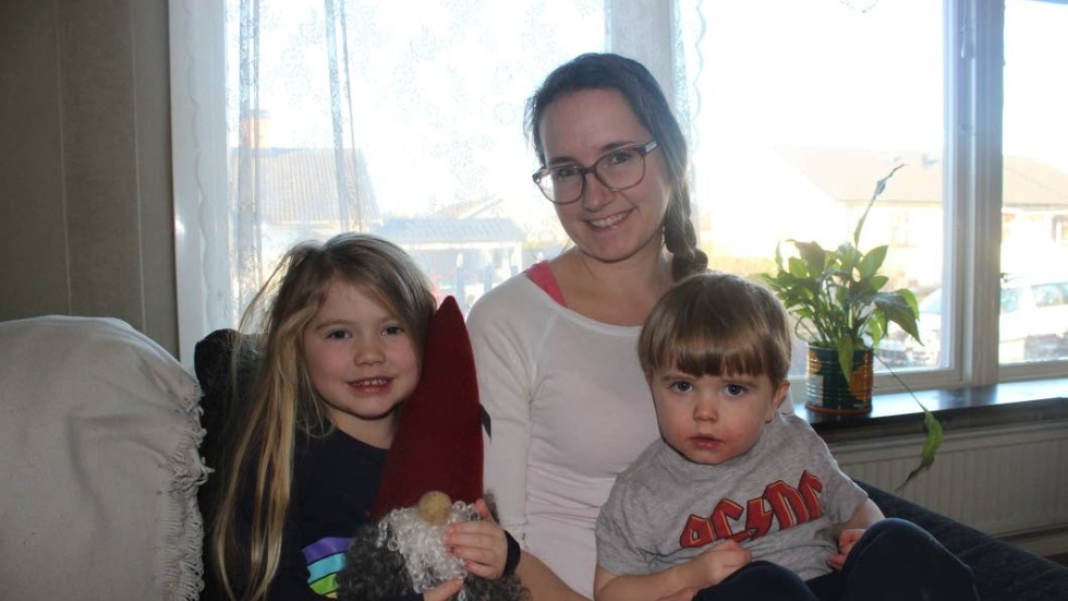 Anne Kronstrand med barnen Matilda och Ragnar