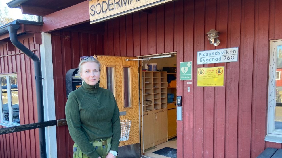 Åsa Tallroth är en av dem som denna vecka går hemvärnets grundutbildning i Strängnäs: "Det är jättekul", säger den 46-åriga Eskilstunabon.