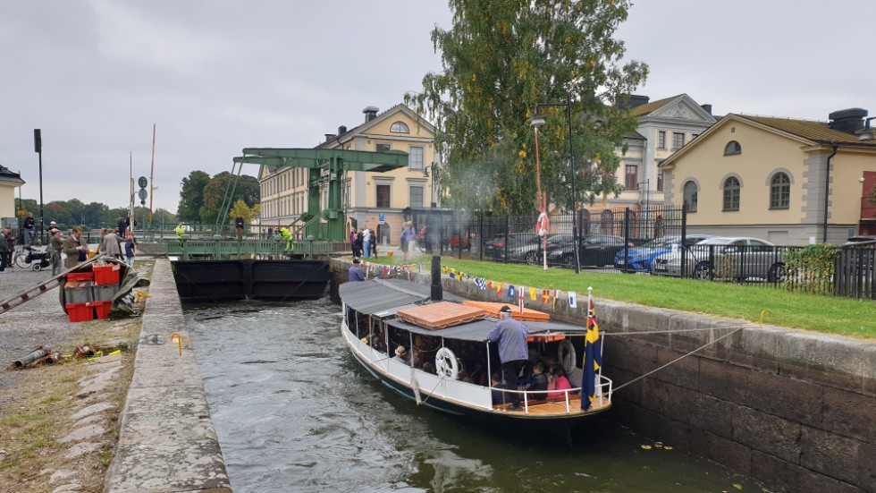 Det är trevligt att Eskilstunaån används till olika aktiviteter, men det får inte inverka på båttrafiken, tycker företrädare för Föreningen Ångslupen Gerda.