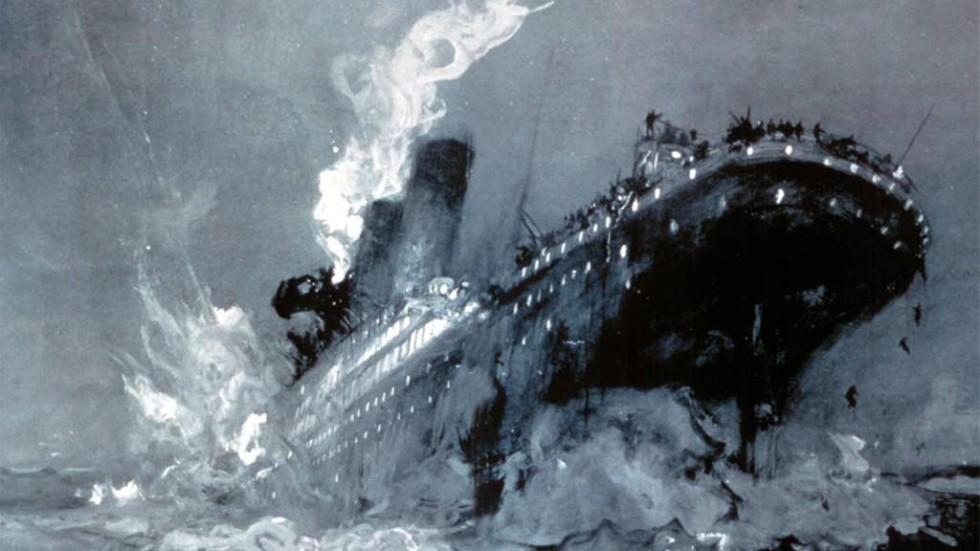 Målning av Titanic - undergången.
Titanic sjunker efter att ha krockat med ett isberg.