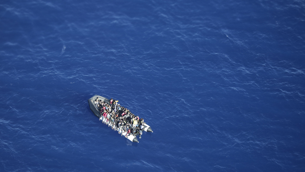 De som kan återförenas med sin familj genom lagliga vägar behöver inte göra farliga resor över exempelvis Medelhavet. 