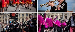 BILDEXTRA: Här intar orkestrarna centrum – se färgstarka paraden