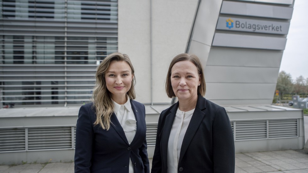 Näringsminister Ebba Bush (KD) och Inga Otmalm, ny generaldirektör på Bolagsverket.