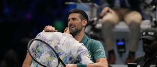 Sinner hjälpte Djokovic vidare till semifinal