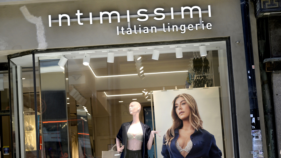 Butiken Intimissimi, på Götgatsbacken, som ingår i Calzedonia Group som säljer damunderkläder. Bianca Ingrosso är ambassadör och även agerat modell för Intimissimi.
