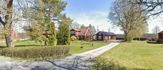 Nya ägare till 80-talshus i Sköldinge - prislappen: 2 450 000 kronor