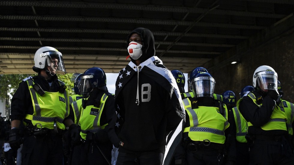 Är brittiska polisen rasistisk? Ett fristående organ ska utreda saken.