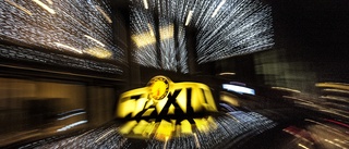Åkte taxi för 10 000 utan att betala – åtalas
