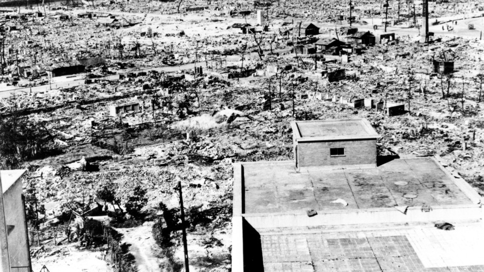 I Hiroshima dog 70 000 människor omedelbart.