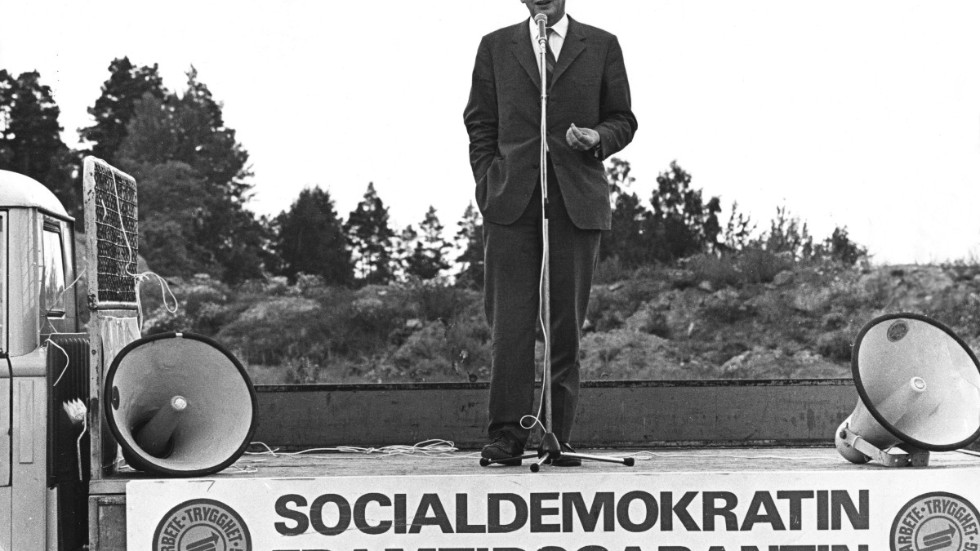 Olof Palme (S) under valkampanjen 1968. En tid då skatterna steg från redan höga nivåer.