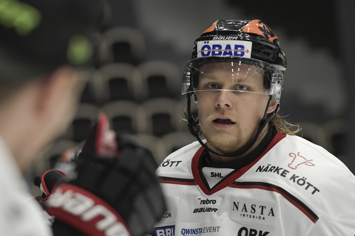Abols stängs av tre matcher – Upsala Nya Tidning