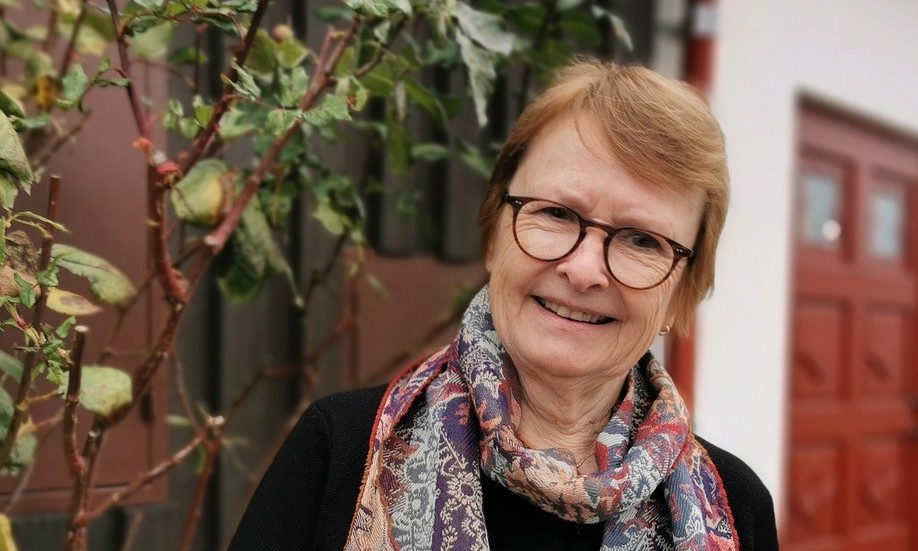 Anita Svensson har velat skildra sin släkts historia, varför människorna blev kvar i Virserum och vad som drev dem. Nyligen släppte hon boken "Från herrgårdsliv till fattighus".