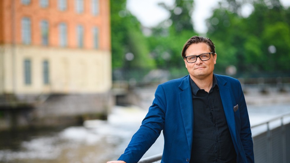 Mattias Liedholm, rektor för Nordic International school har valt att stänga skolan sedan några på skolan visat sig vara testade positivt till covid-19.