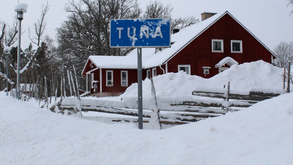 Under måndagen och även tisdagen kom det mycket snö i Tuna. 