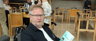 Hermansson debuterar med roman om uppväxten