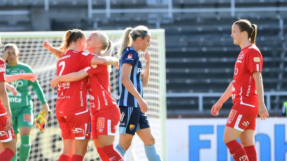Kif Örebro kunde jubla efter sin första seger på fyra damallsvenska matcher borta mot Djurgården.