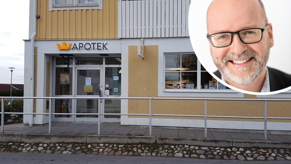 Kronans apotek vid vårdcentralen Mantorp stänger – för gott. På bilden syns Andreas Rosenlund som är informationsdirektör på Kronans apotek.