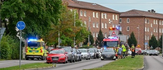 Tre bilar kolliderade i centrala Norrköping