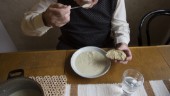 Starka reaktioner efter beslut om mat till äldre: "Horribelt"