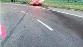 Sportbil rammade personbil i rondell – föraren döms • Påkörd kvinna går med rollator