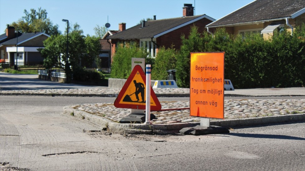 Storgatan som sträcker sig från Tempo och ut till rondellen vid Folkets Park kommer också att asfalteras. Nu varnas det för begränsad framkomlighet.