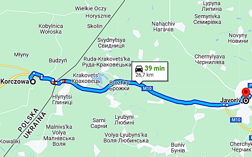 Under natten till söndagen utsattes en militäranläggning i Javoriv för ryska robotattacker. Javoriv ligger bara 26 kilometer från gränsbyn Korczowa där Vimmerbyborna arbetade i helgen.