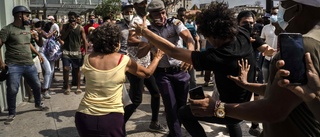 Hundratals straffas efter protester på Kuba