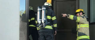Brand i källare orsakade omfattande rökutveckling – boende tvingades evakueras