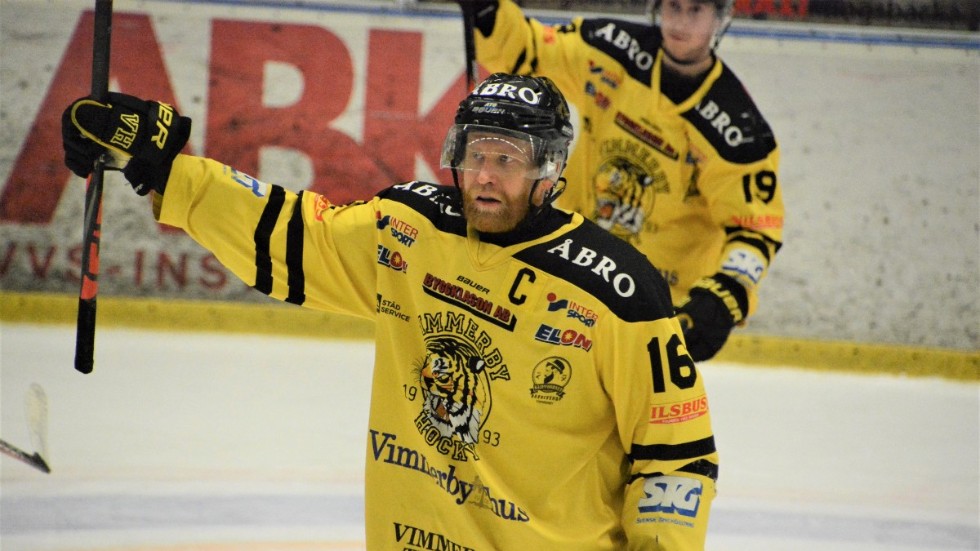 Jakob Karlsson stannar i Vimmerby Hockey.