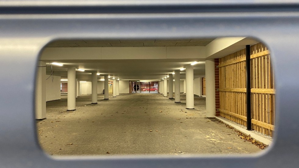 Parkeringshuset Pionen i Katrineholm har inte öppnat än. Arkivfoto