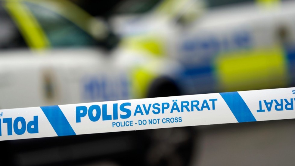 En kvinna har dött efter att ha hittats allvarligt skadad på sin arbetsplats i Örnsköldsvik förra veckan. Arkivbild.