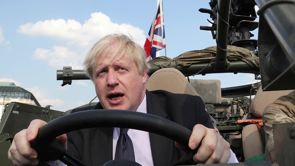 "Boris Johnson har lyckats genom att gå till vänster ekonomiskt och till höger kulturellt. Det motsvarar nog var ganska många ”vanliga” människor står i såväl Storbritannien som Sverige." 