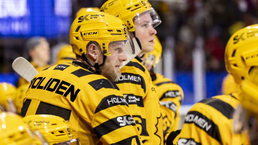 Oscar Möller och hans lagkamrater i Skellefteå har efter 7–2 hemma mot HV71 16 raka segrar i SHL – tangerat rekord i Sveriges högsta hockeyliga. Arkivbild.