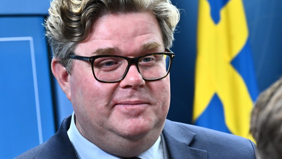 Justitieminister Gunnar Strömmer omnämns i insändaren om skjutningar och kriminella gäng. 