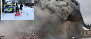 Kraftig brand i Akebäck – stallet bortom räddning