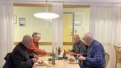 Kommunen stänger mötesplatser för äldre – finns inte pengar • Ingemar och hans vänner sörjer: "Vansinnigt att lägga ner"