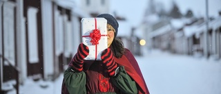 Listar du ut vem som är Norrbottens-Kurirens hemliga jultomte i år? • Årets tomtemor går all-in under julhelgen
