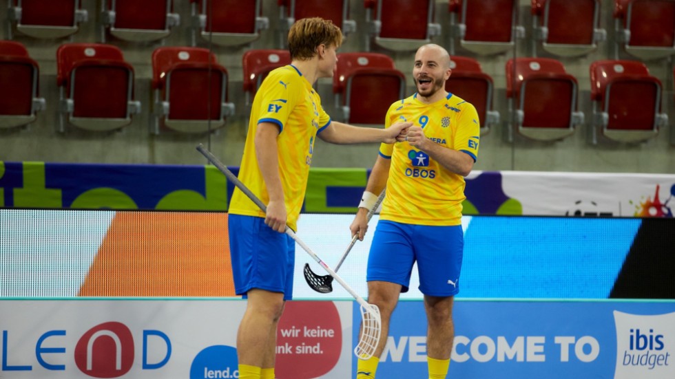Sverige är klart för VM-final efter jätterysare mot Finland i semifinal. Alexander Galante Carlström (nummer 9) satte den avgörande straffen.