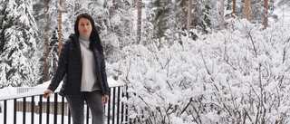 Juliia väcktes av ryska militärflygplan – flydde med barnen till Skellefteå