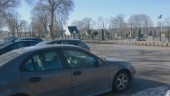 Vem hjälper mig uppför kyrkogårdstrapporna?