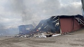 Över 17 000 höns döda – kraftig brand i större hönshus i Linghem