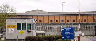 Storbritanniens fängelser fulla – fångar släpps