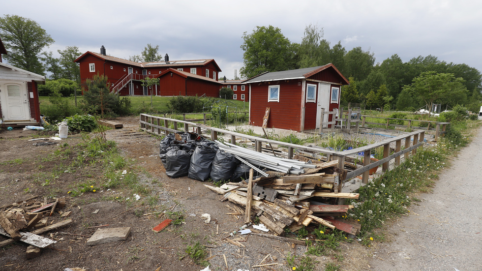 Tidningen var på plats i samband med rivningen.