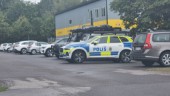 Stor polisinsats nära tidigare utsatt bilfirma