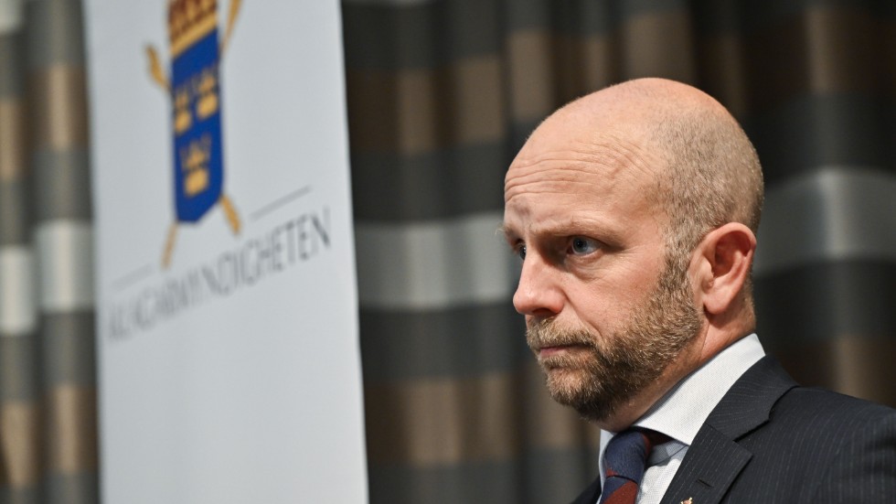 Kammaråklagare Henrik Olin under en pressträff med anledning av måndagens åtal mot en man i 60-årsåldern för grov olovlig underrättelseverksamhet mot Sverige och främmande makt.